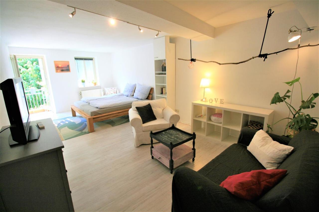 Zentrale Ferienwohnung „Treibholz“ Im Sonnenblumenhaus Flensburg Exterior photo